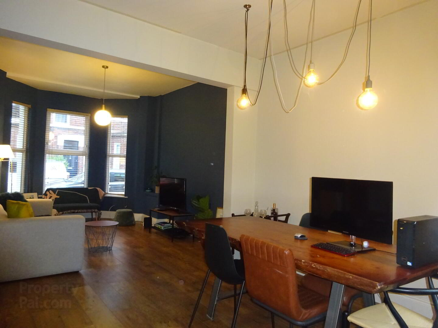 6 Haypark Avenue 5 of 17