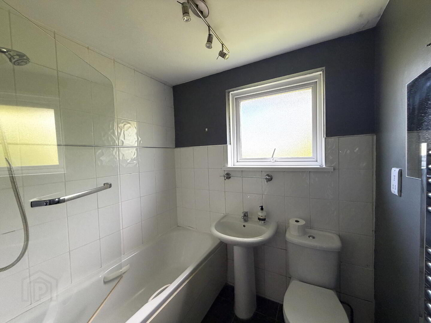 12 Sandringham Mews 7 of 7
