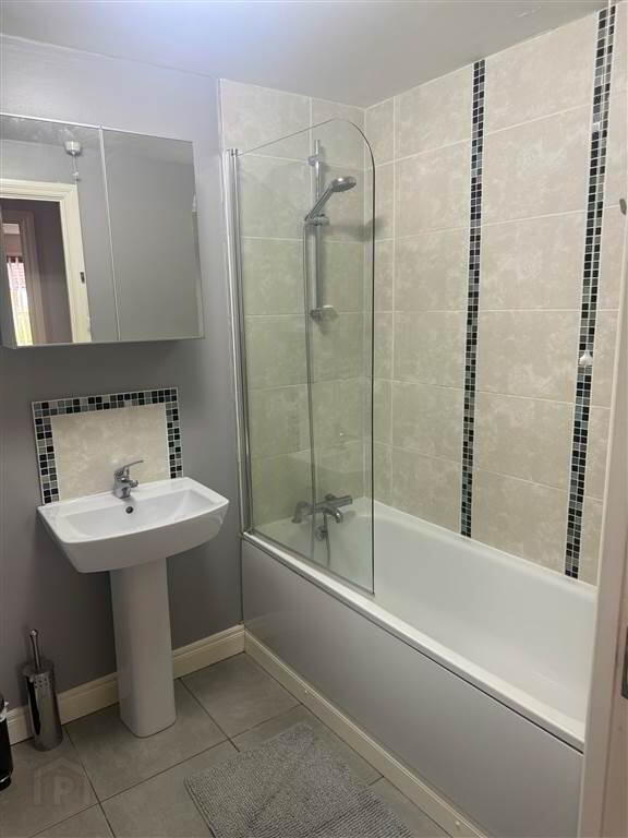 Apt 30 2c, Summerhill Avenue 9 of 9