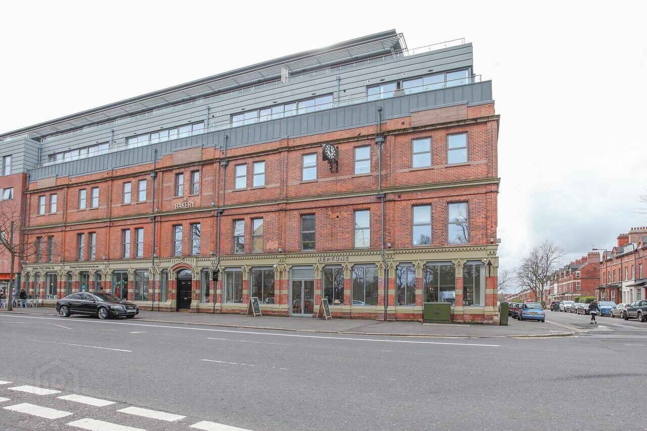 139 The Bakery, 311 Ormeau Road 1 of 17