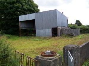 2 Storey Traditional Farmhouse 3 of 6