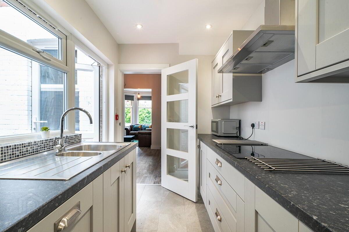 property description image