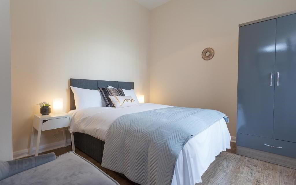 Unit 1, Wellesley Avenue 12 of 12
