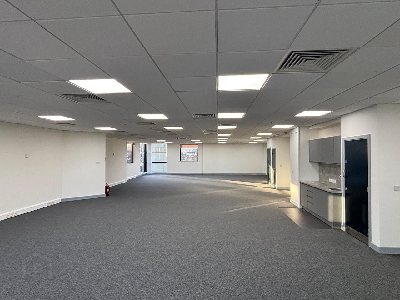Quay Gate House, 15 Scrabo Street 2 of 5