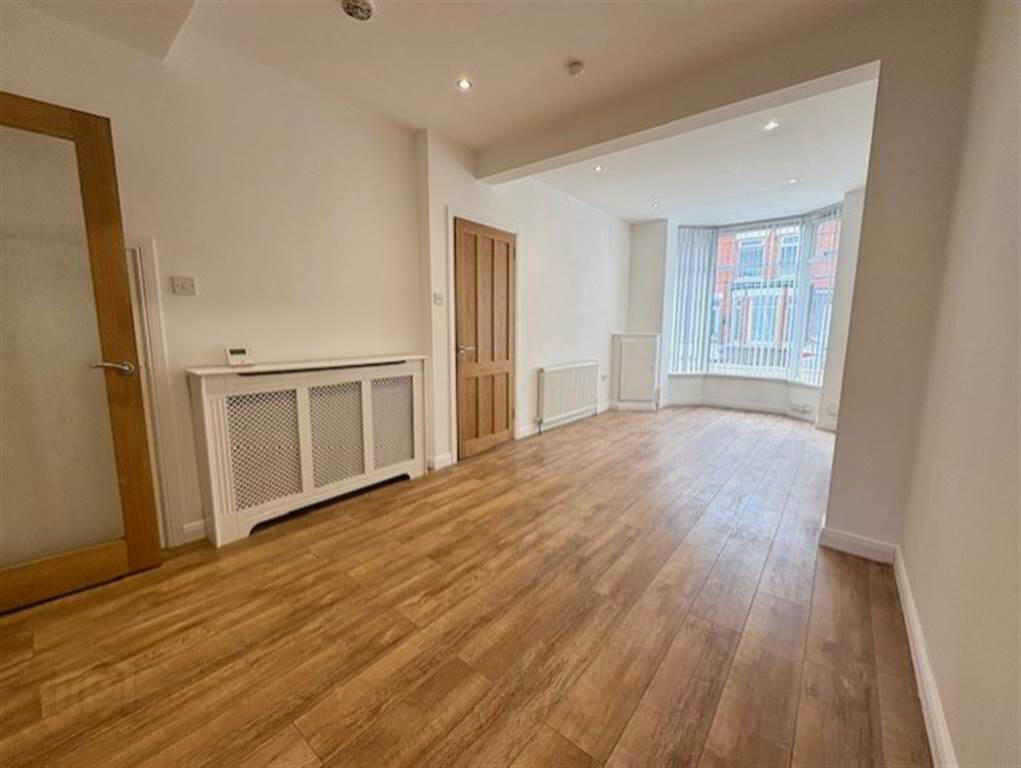 96 Ardenvohr Street 4 of 11
