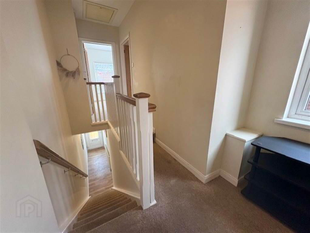 96 Ardenvohr Street 6 of 11
