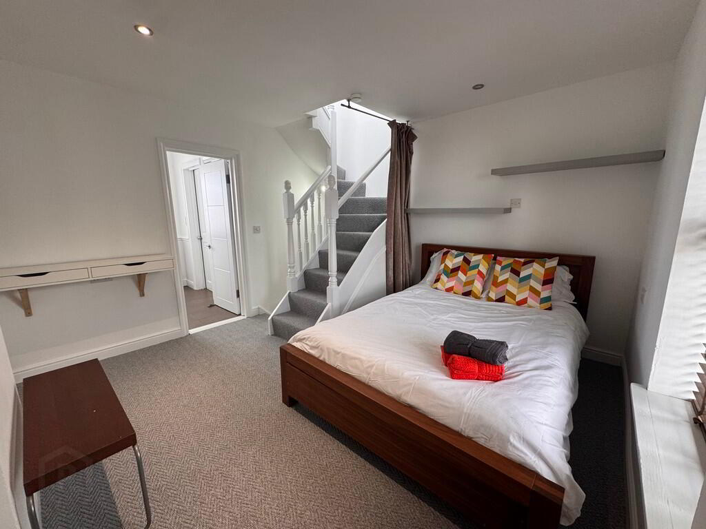 7 Lislea Avenue 7 of 13