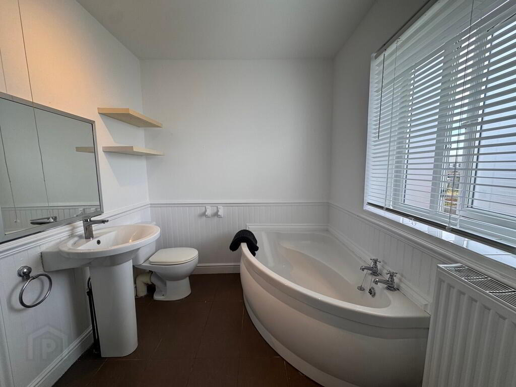 7 Lislea Avenue 9 of 13