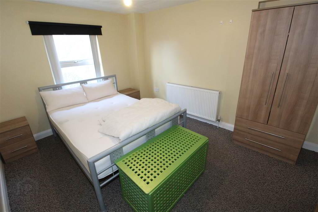 Apt 6 2, Annesley Street 5 of 9