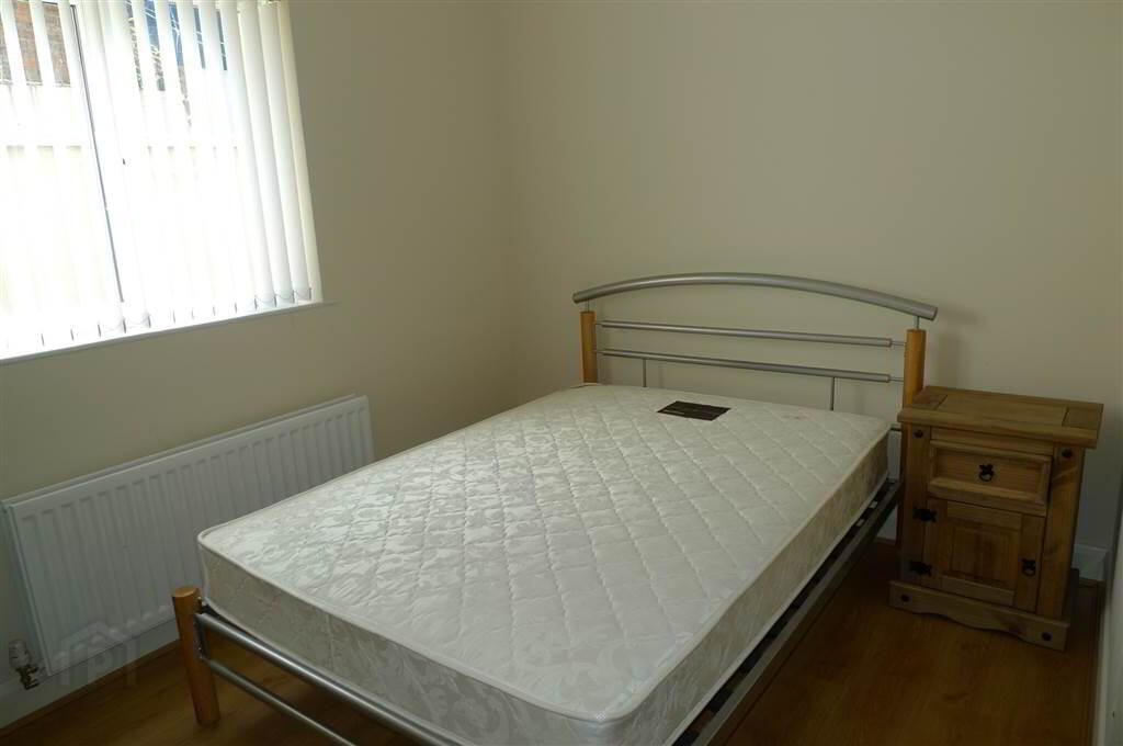 Apt 5 367, Beersbridge Road 3 of 6