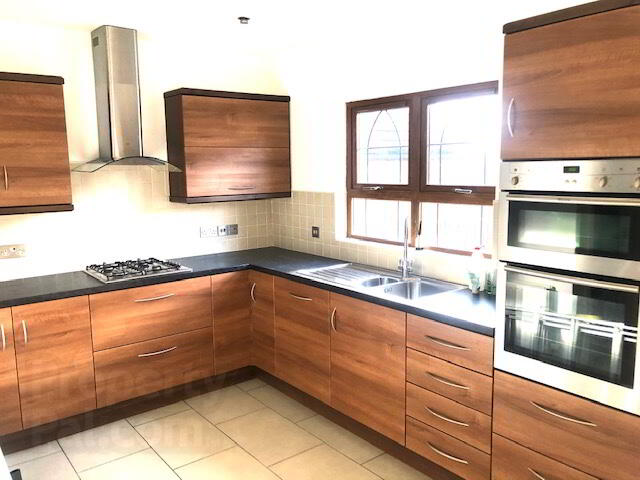 60 Brooke Hall Heights 4 of 17