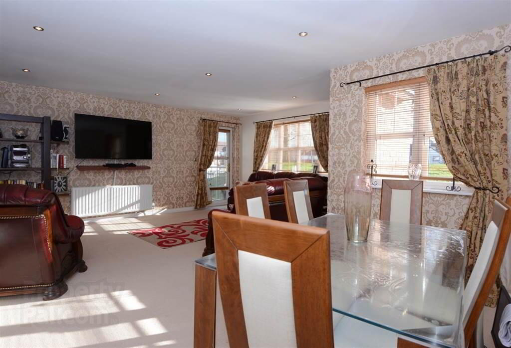 Apt 7 Elm House, 2 Beech Heights 7 of 13