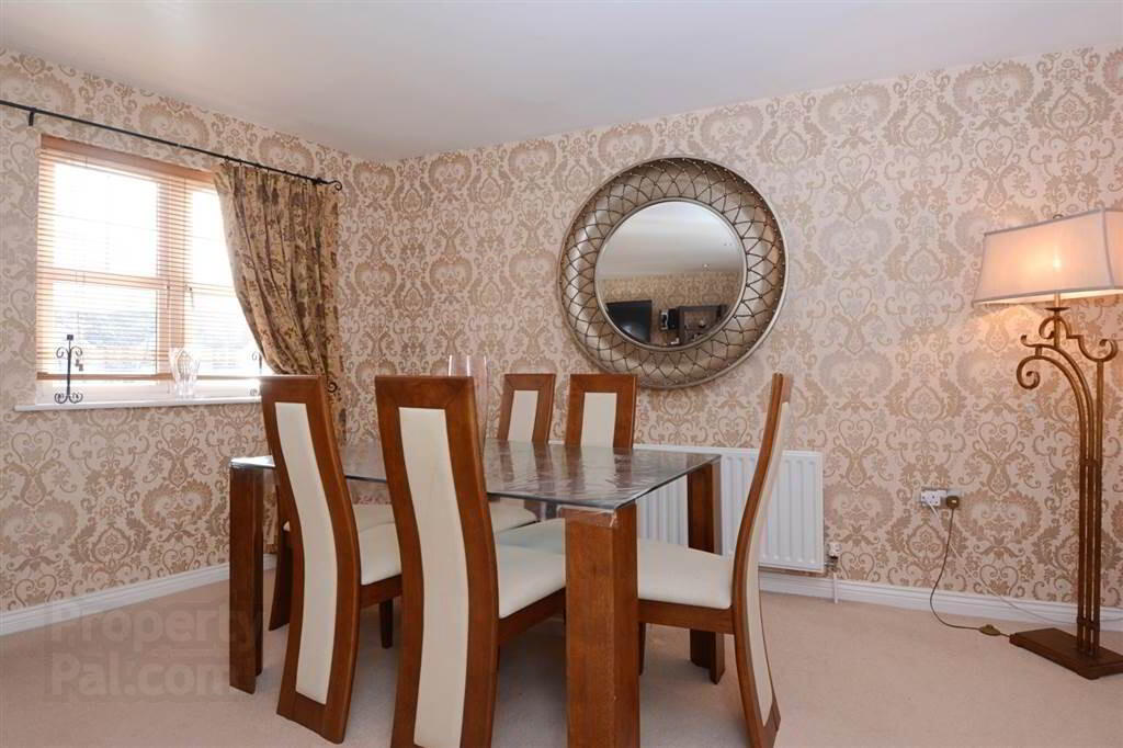 Apt 7 Elm House, 2 Beech Heights 8 of 13