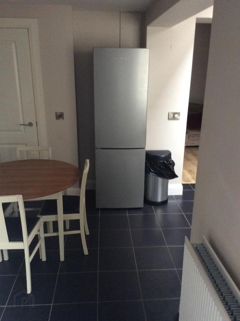 Student Accommodation, 25 Rosemount Avenue 6 of 23