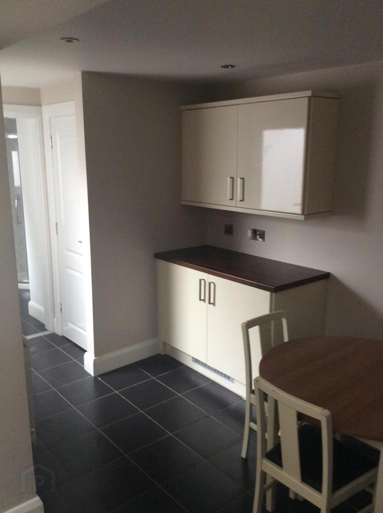 Student Accommodation, 25 Rosemount Avenue 8 of 23