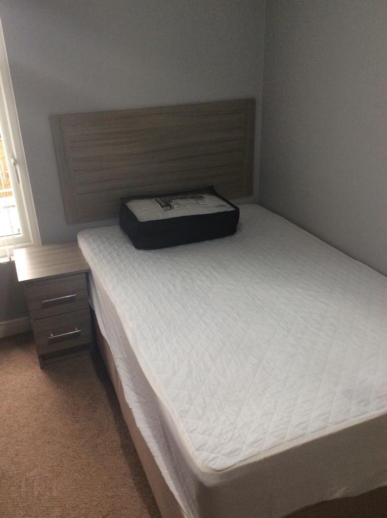 Student Accommodation, 25 Rosemount Avenue 18 of 23