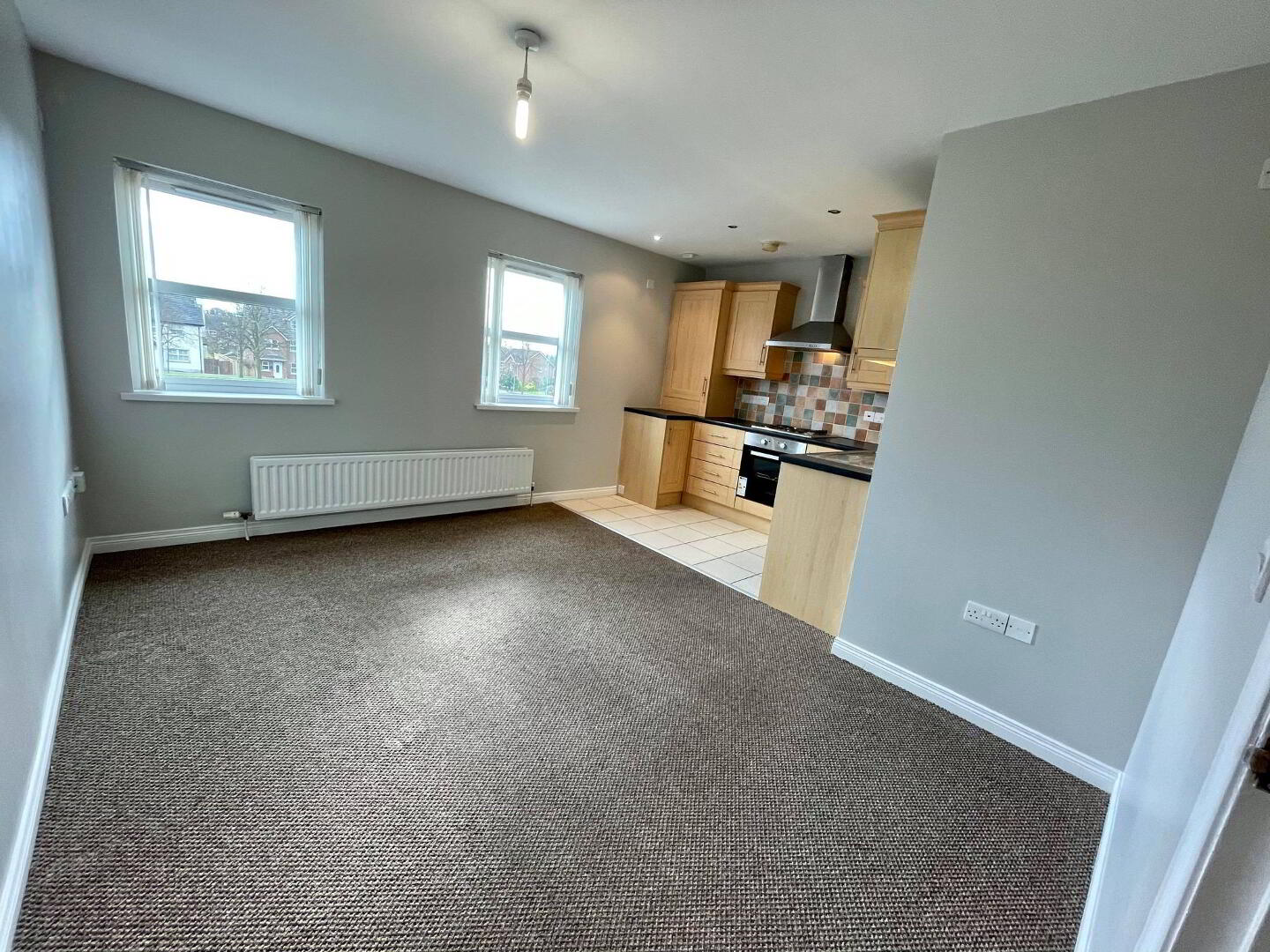 B, 41 Greenvale Road 2 of 12