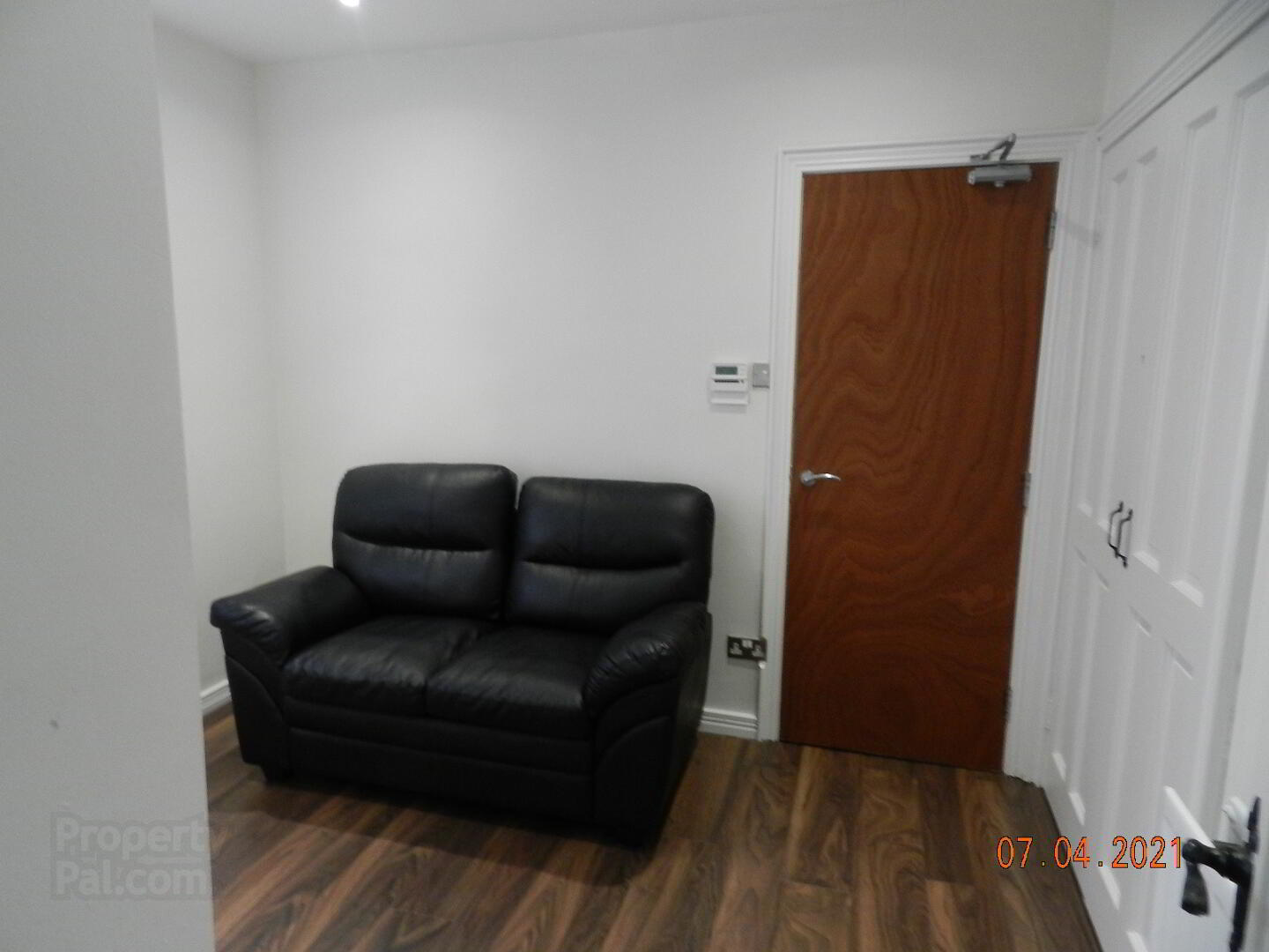 Unit C, 52 Northland Road 5 of 9