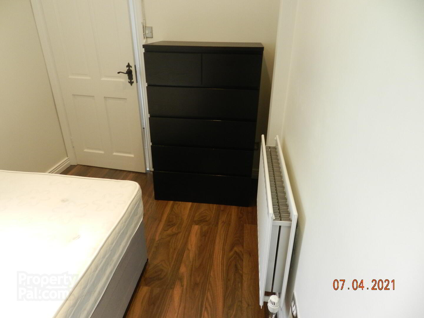 Unit C, 52 Northland Road 6 of 9