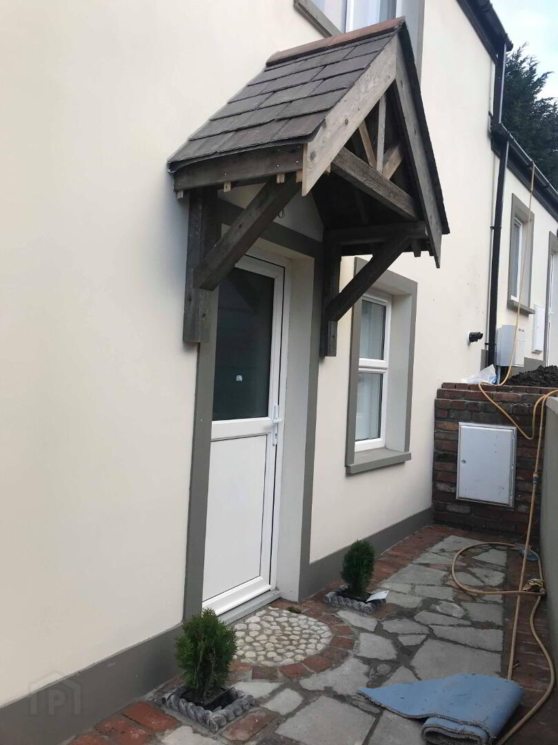 Unit 4, 91 Southwell Rd 1 of 7