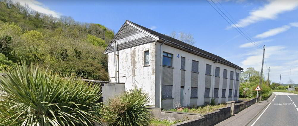 Howdens Quay Bank Road 6 of 9