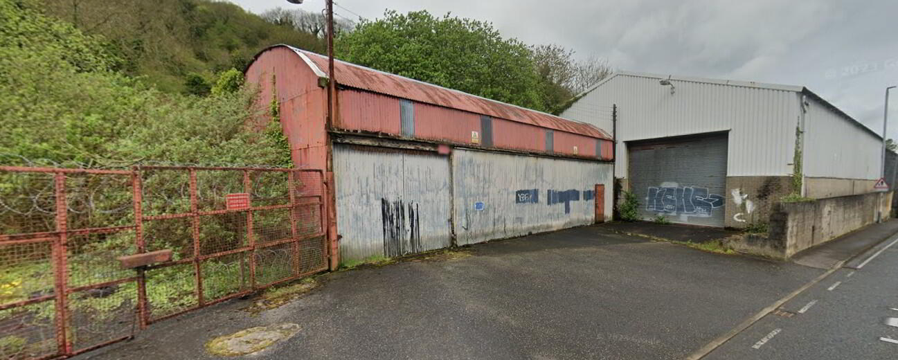 Howdens Quay Bank Road 7 of 9