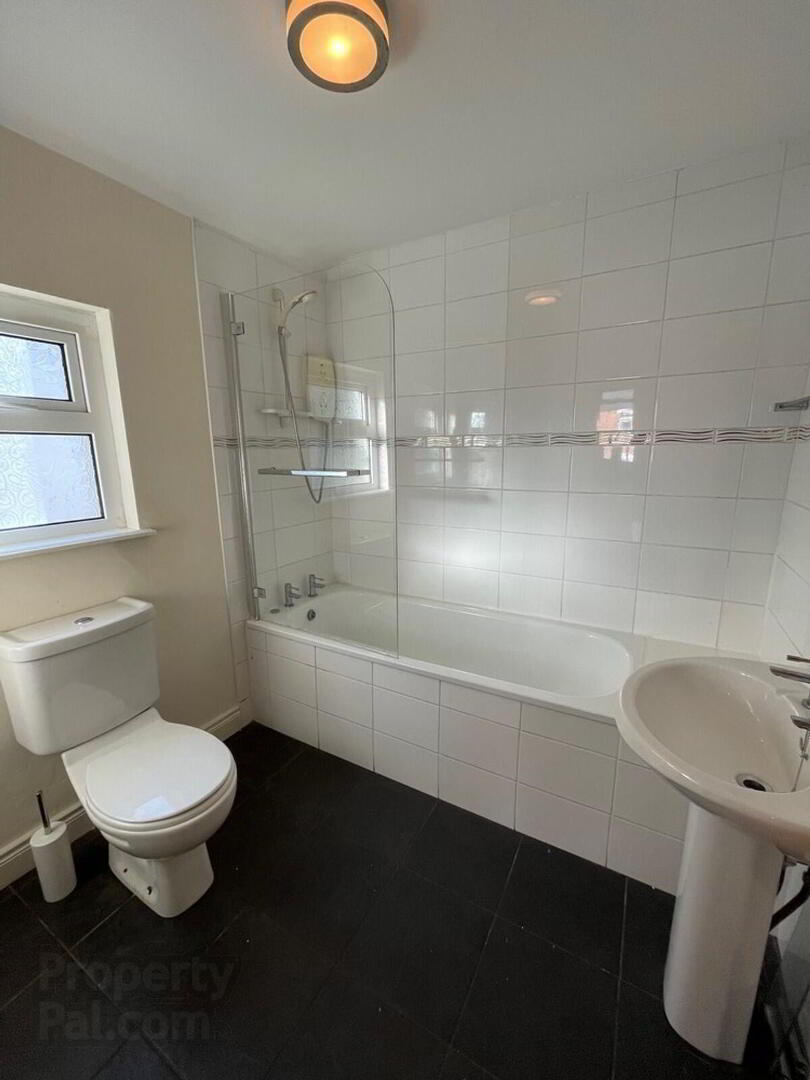 146 Larkfield Road 9 of 12