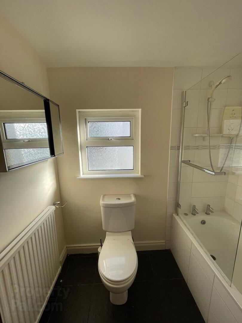 146 Larkfield Road 10 of 12