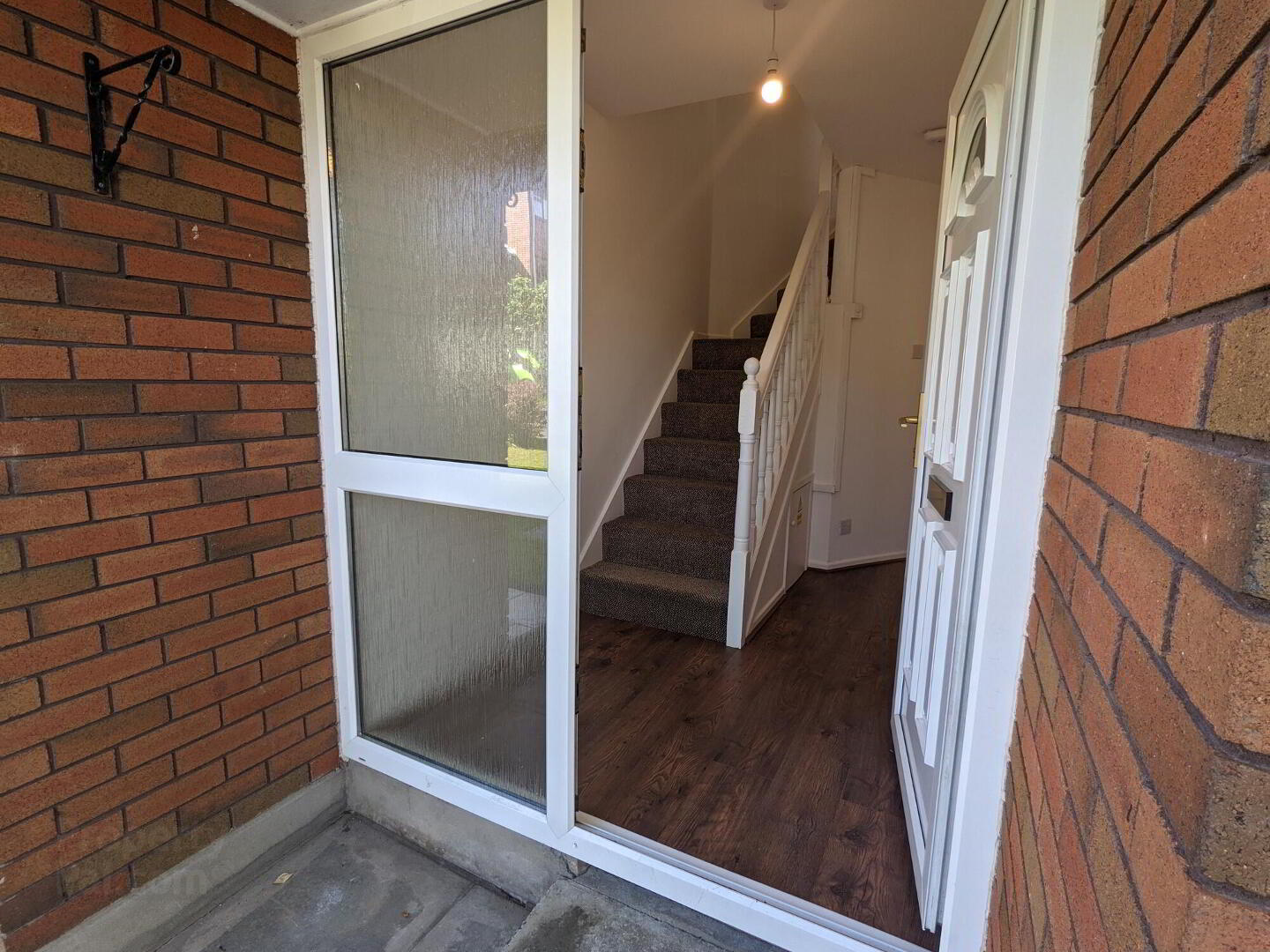 property description image
