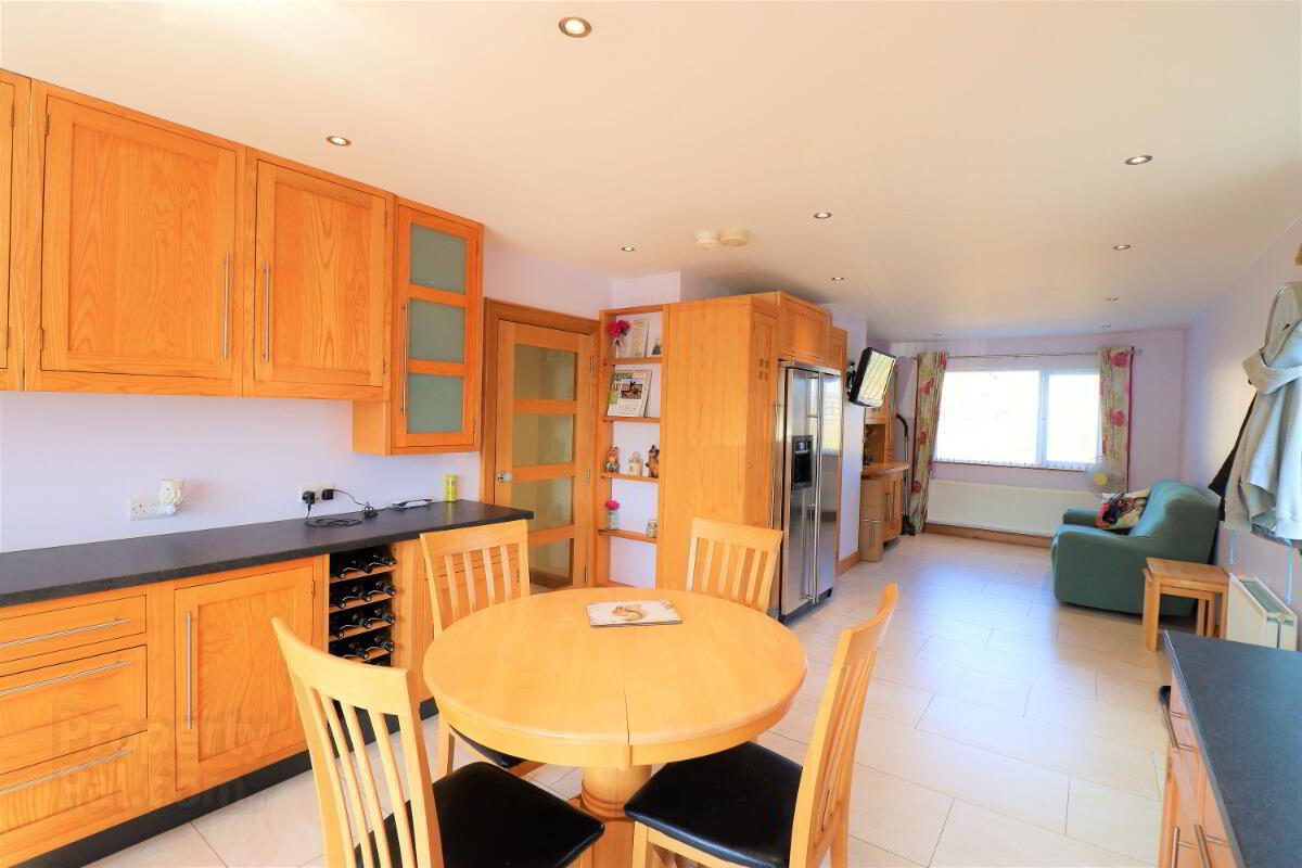 228 Battleford Road 5 of 16