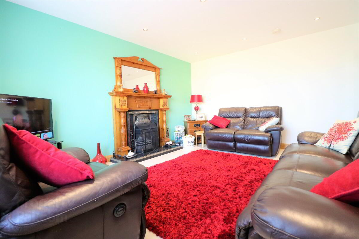 228 Battleford Road 9 of 16