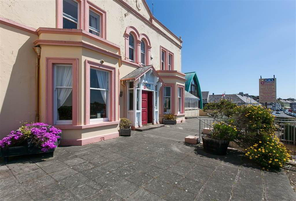 Barholm, 11 The Strand