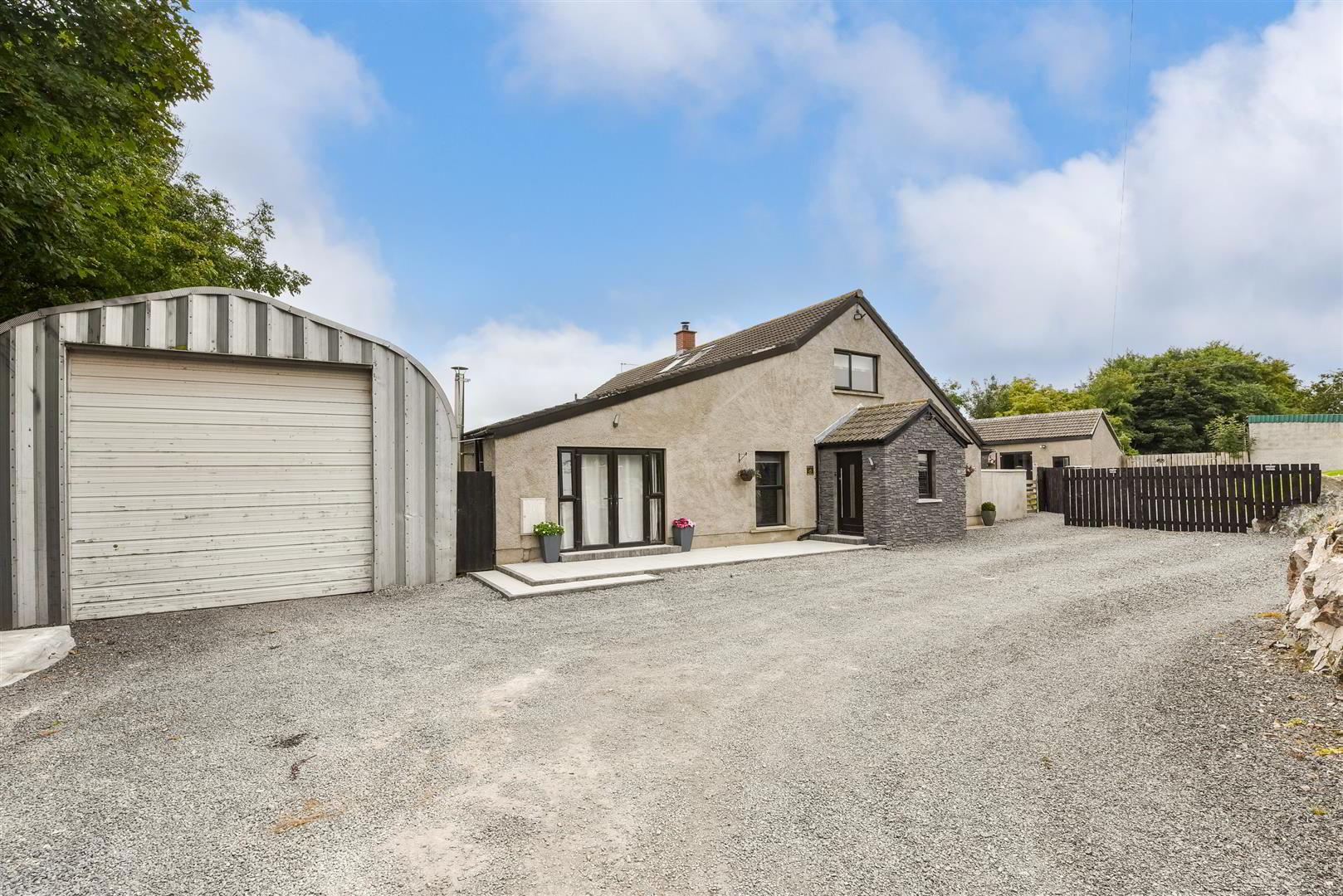 11a Cardy Road East 2 of 26