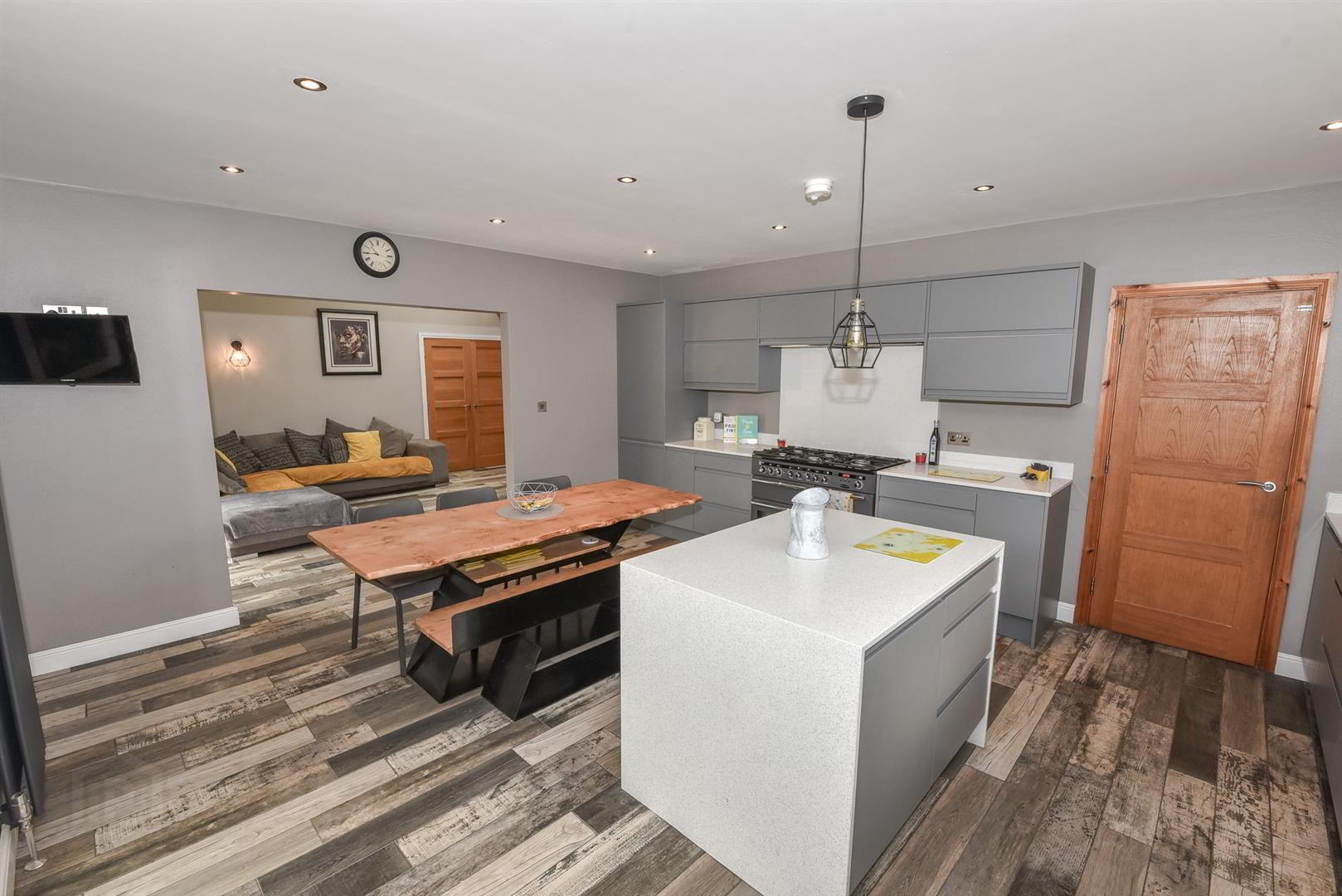 11a Cardy Road East 9 of 26