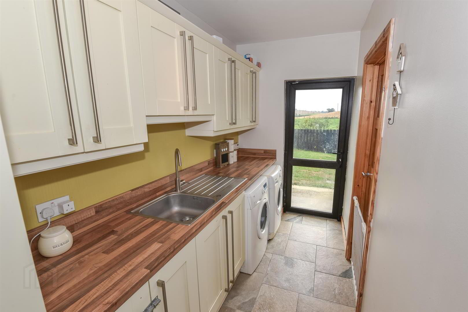 11a Cardy Road East 11 of 26
