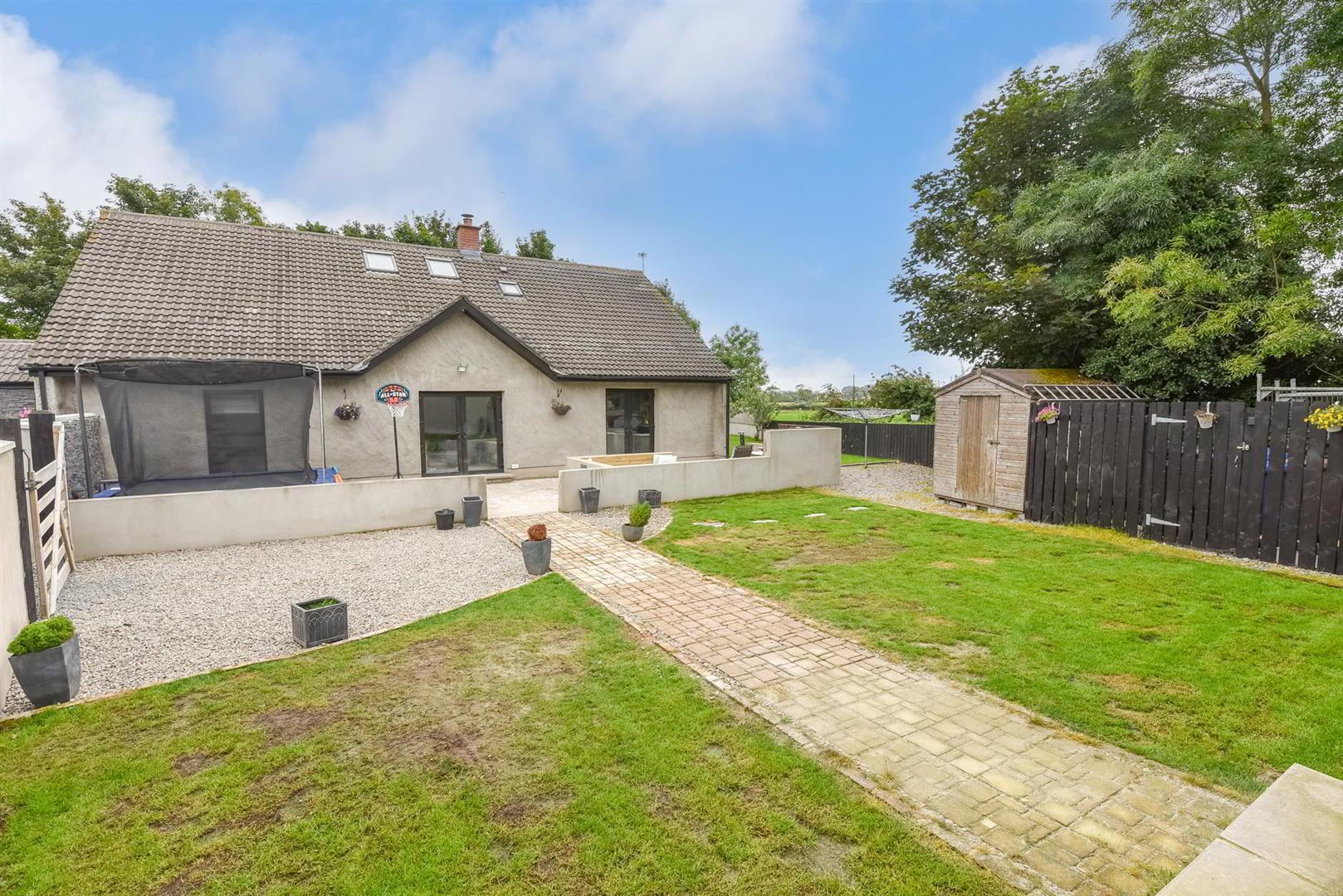 11a Cardy Road East 26 of 26