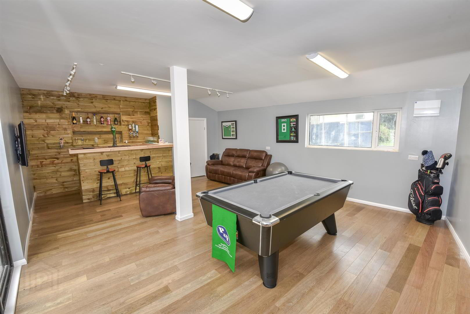 11a Cardy Road East 22 of 26