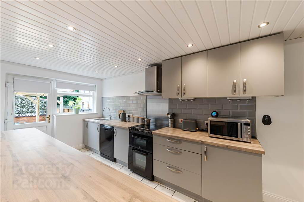 56 Milfort Avenue 16 of 36