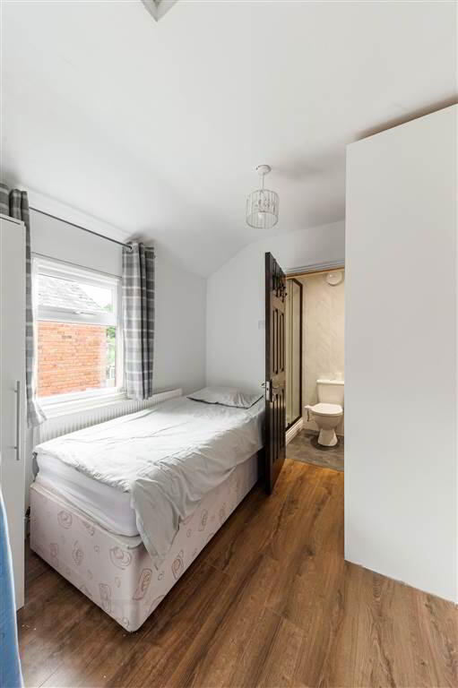 56 Milfort Avenue 28 of 36