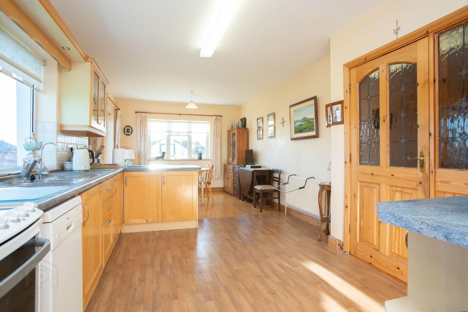 Oak Lodge, Carntown