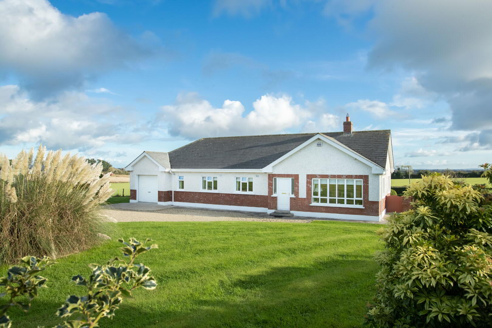 Oak Lodge, Carntown
