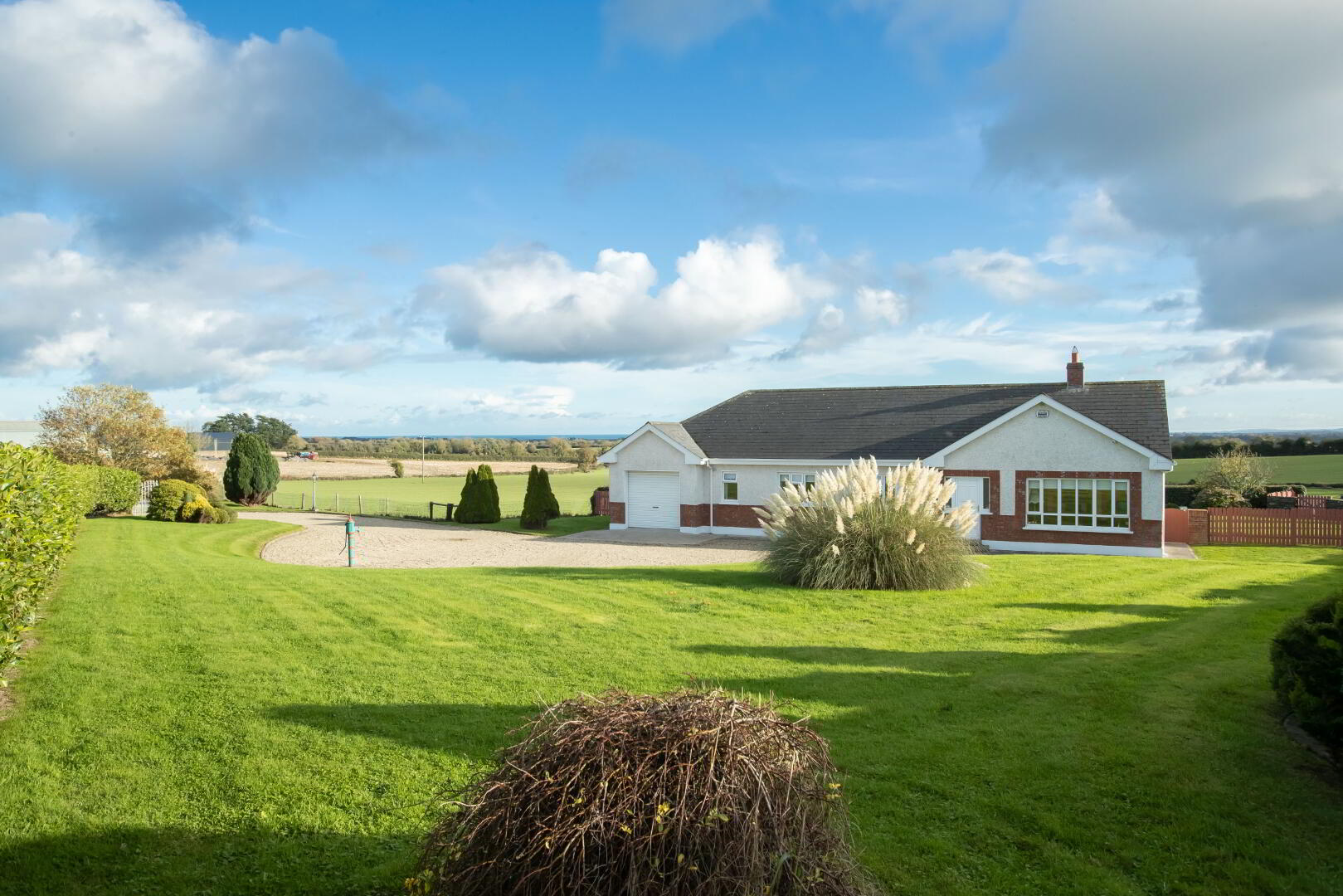 Oak Lodge, Carntown