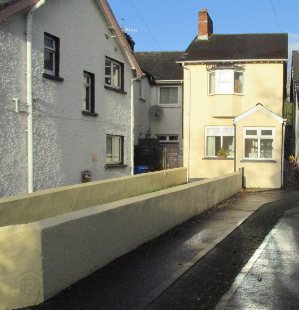 41 Steelstown Village, Derry