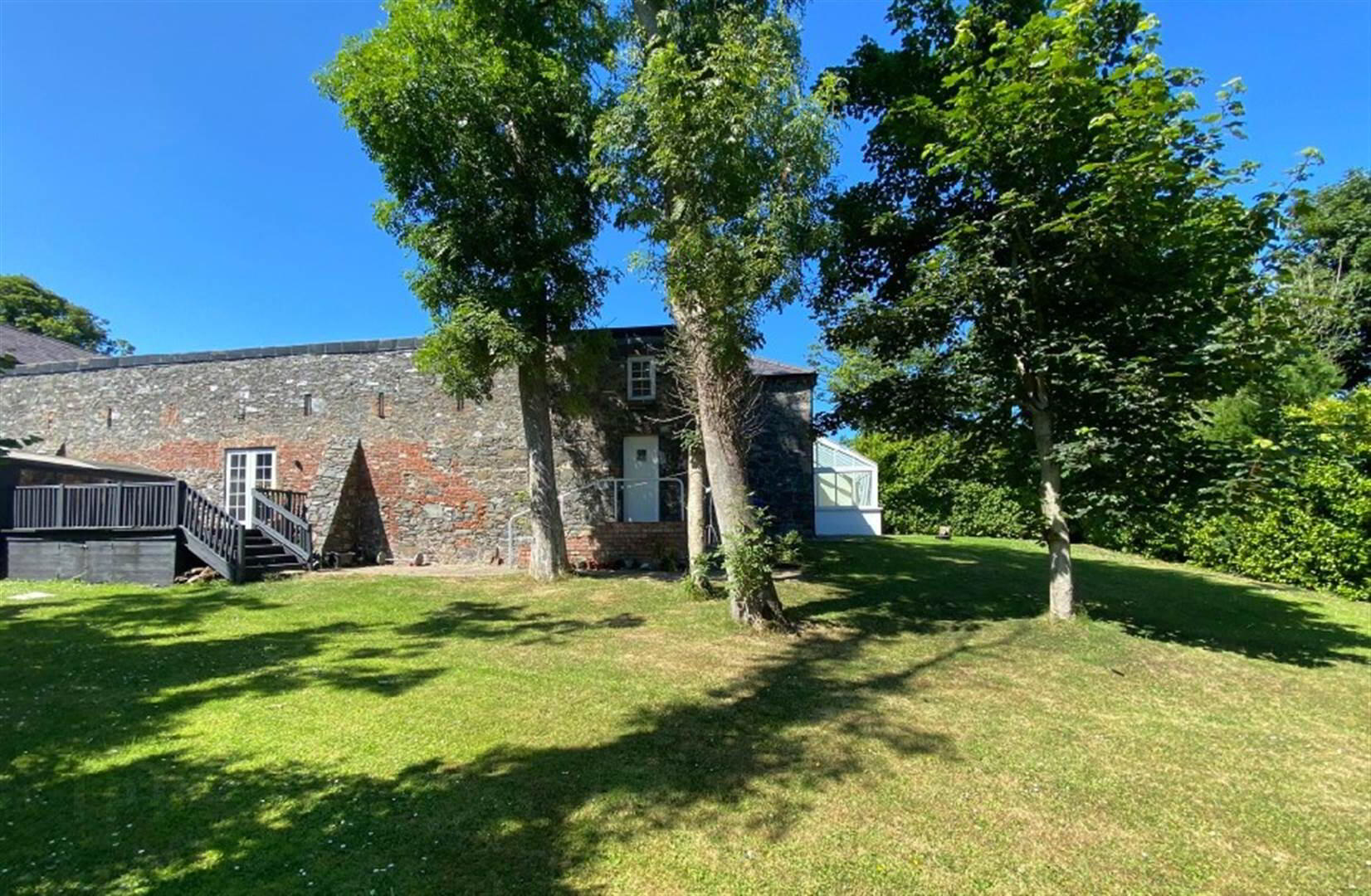 3 Manor Farm Court 8 of 8