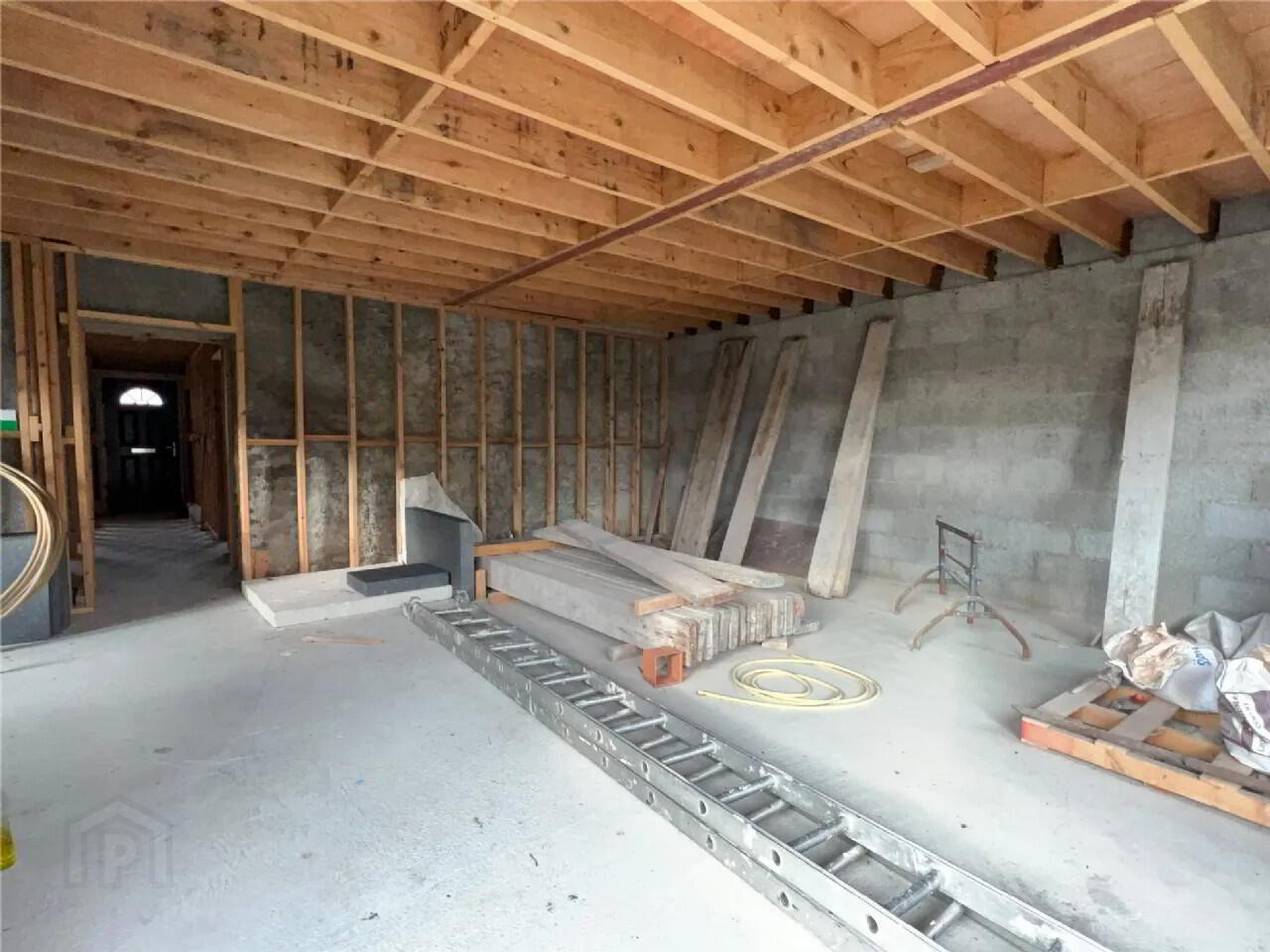 Main St 7 of 19