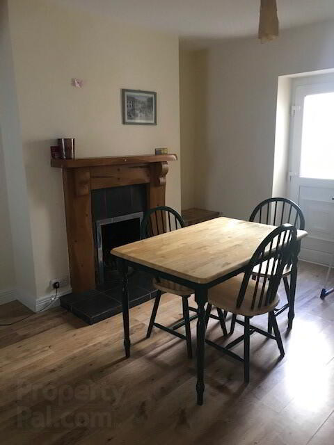 ***student Let***, 7 Stewarts Terrace