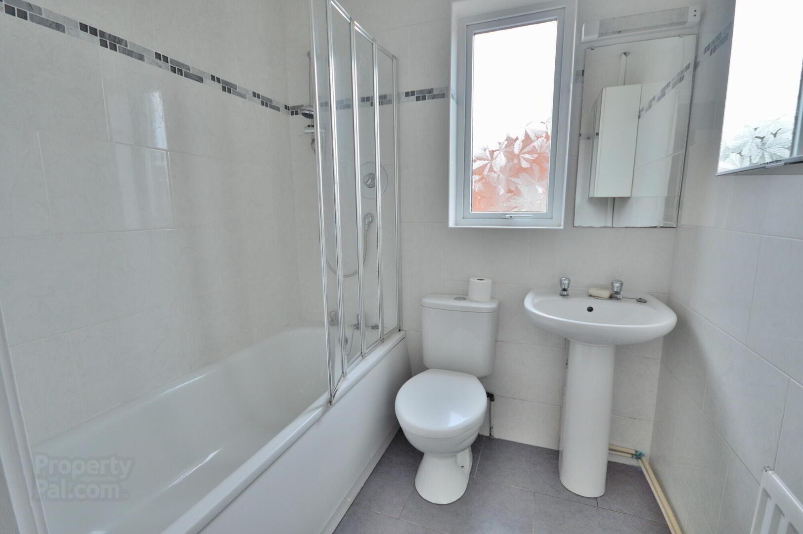 15a Manor Avenue 8 of 13