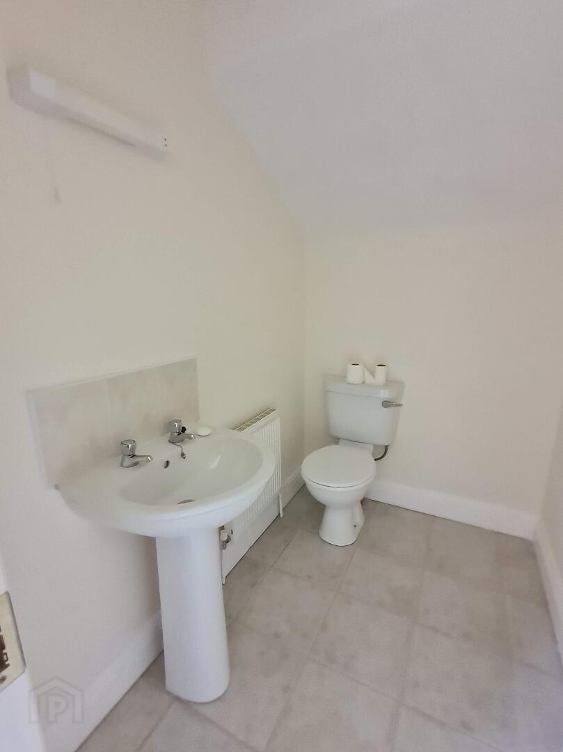 1 Mac Raghnaill Court