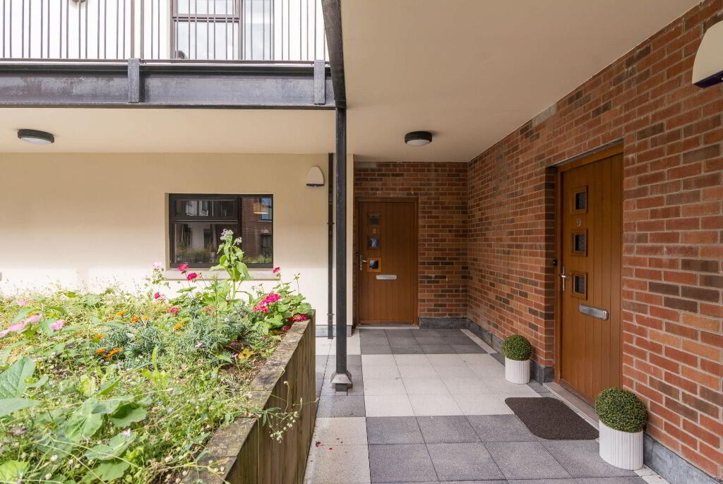 Wallace Apartments, 30 Wallace Avenue 15 of 17