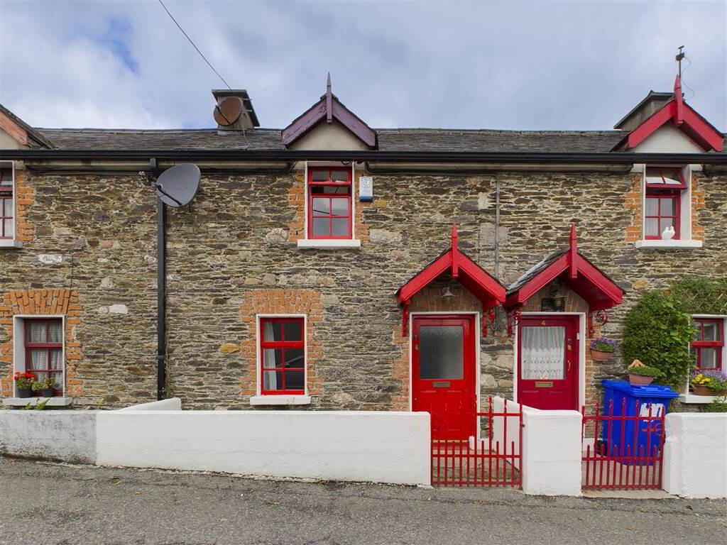 5 Rose Cottages